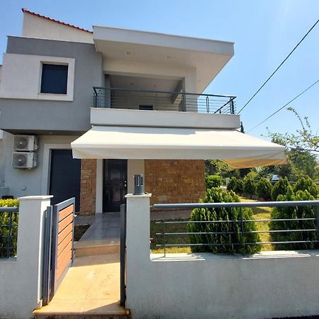Nikiti Modern Villa Buitenkant foto