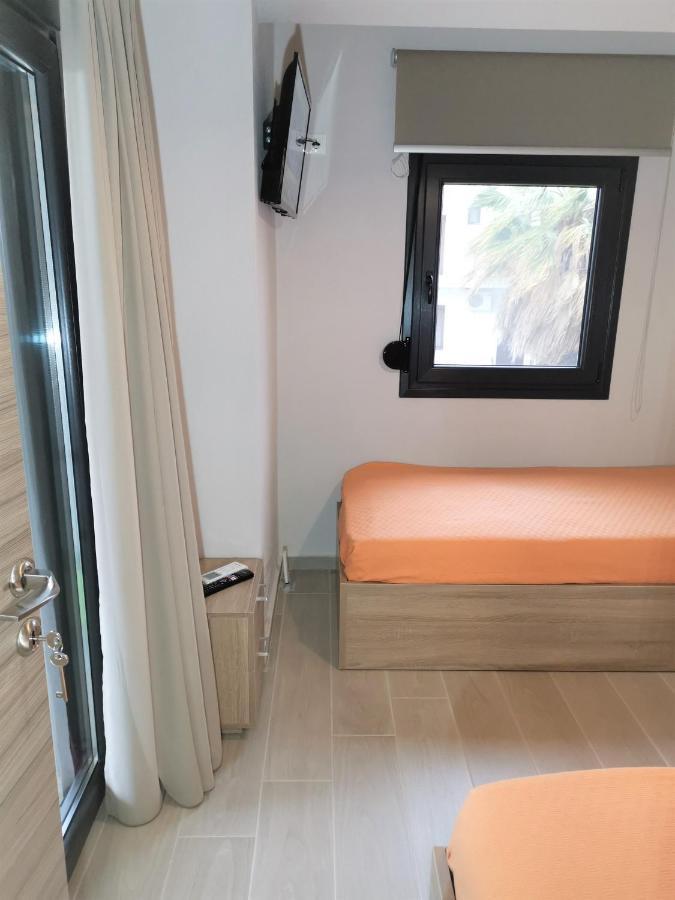 Nikiti Modern Villa Buitenkant foto