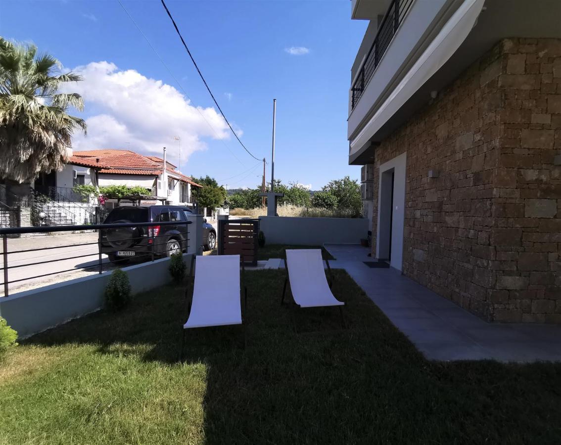 Nikiti Modern Villa Buitenkant foto
